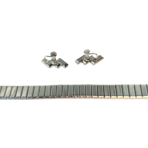 Vintage Light Blue Rhinestone Choker Necklace Screw Back Earrings Prong Setting - Picture 11 of 16